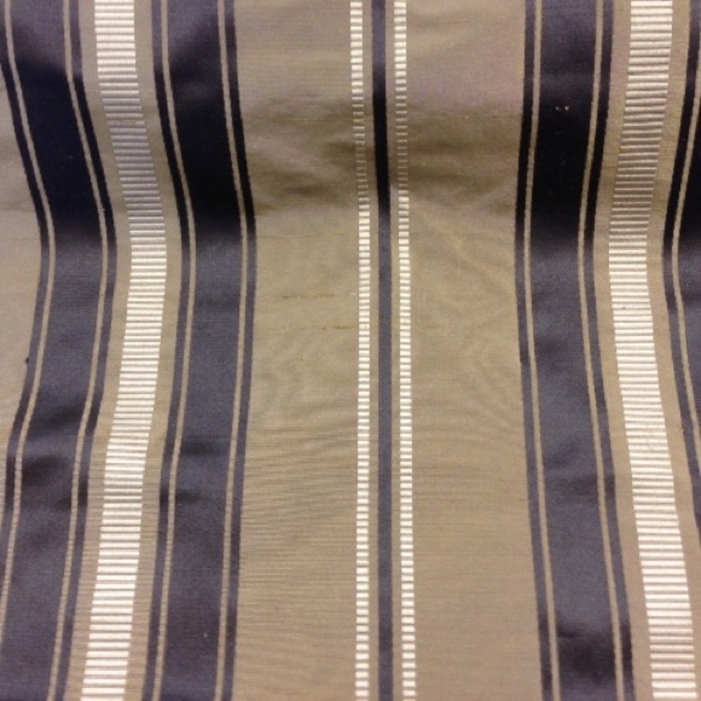 3.875 yards Beacon Hill Tarlowe Espresso